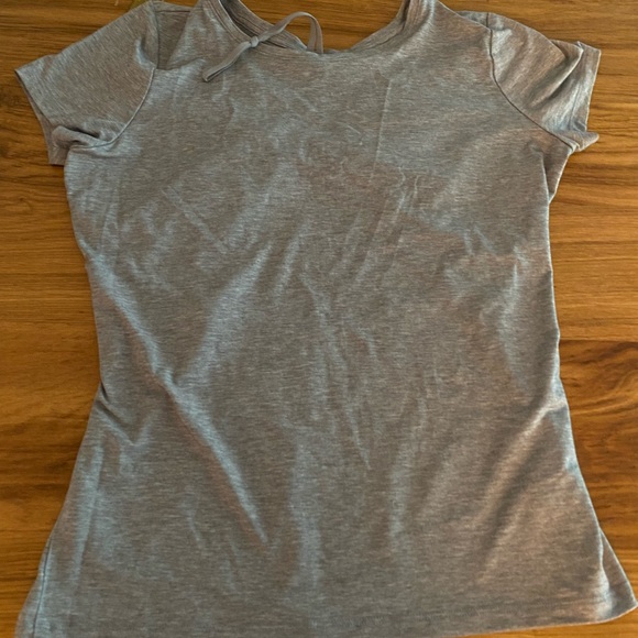 ATHLETA tops with adjustable cinched back - Picture 10 of 15